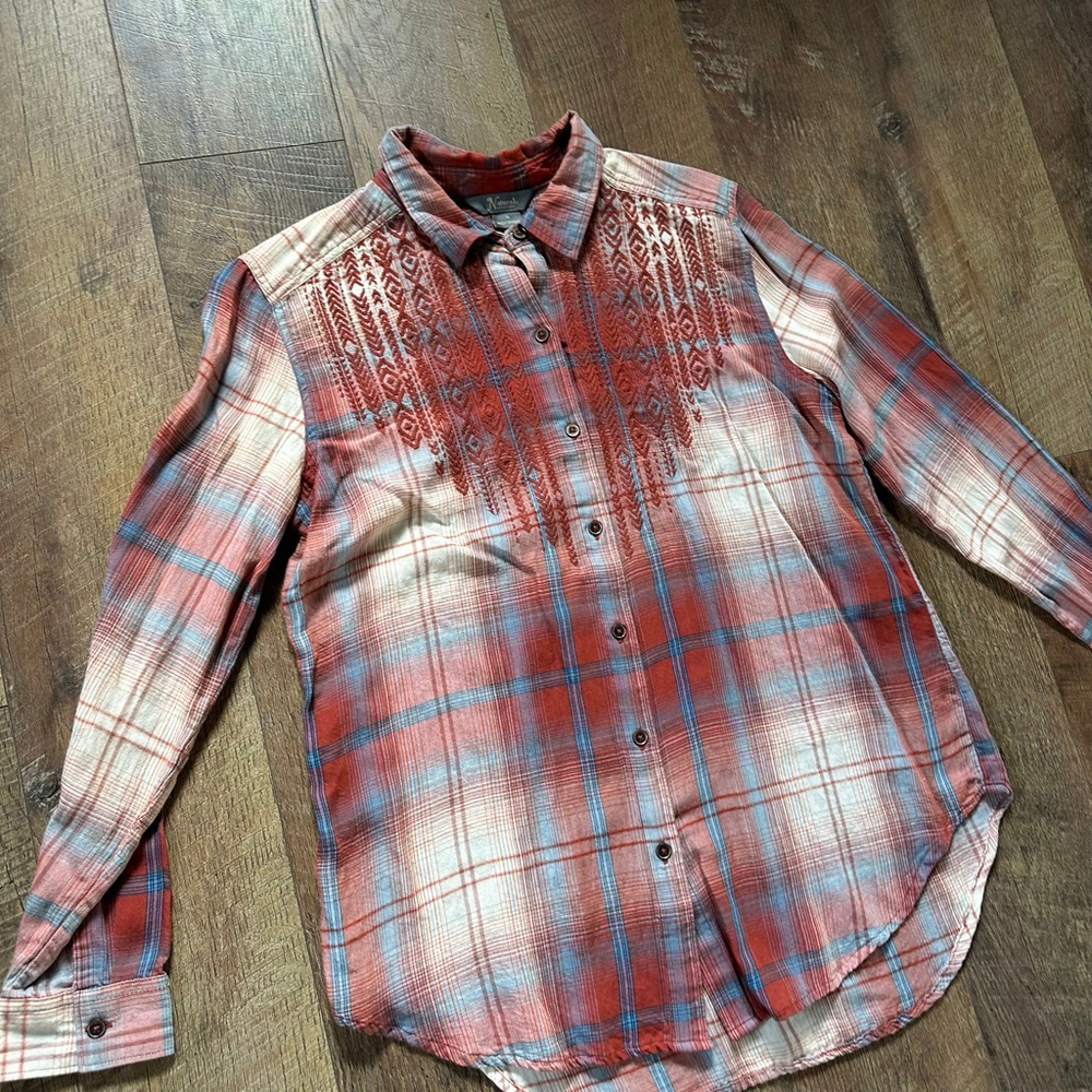 Women's Natural Reflections Plaid Button Down Shirt M Red Blue